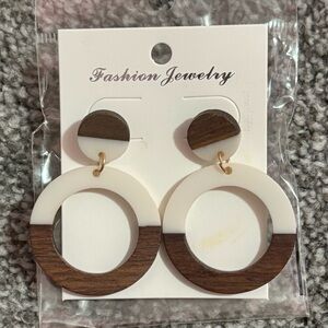 Color block wooden and white acrylic hoop earrings